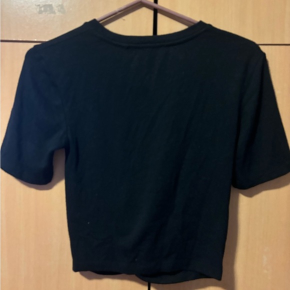 Aritzia Wilfred Free Black Knotted T-Shirt - Picture 2 of 5